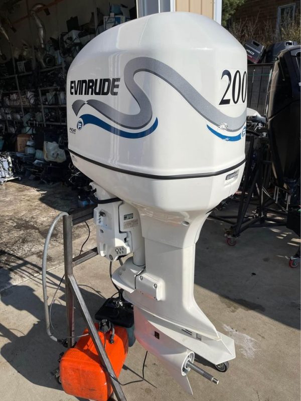 2005 Evinrude 200 HP 2 Stroke 20″ Shaft